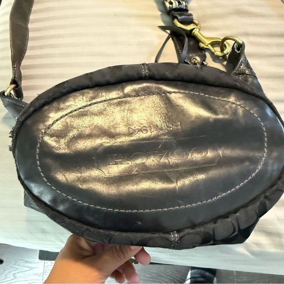 COACH BLEECKER SIGNATURE BLACK JACQUARD Y2K DUFFLE BUCKET SHOULDER HANDBAG 11438 - Picture 6 of 9